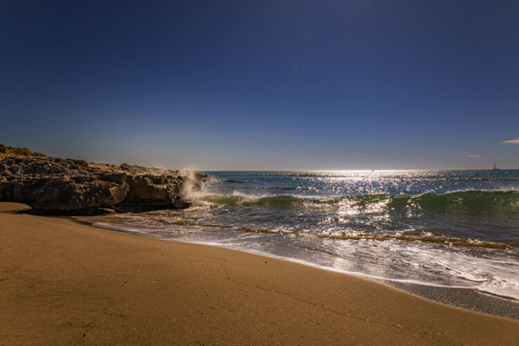 Saint Pierre La Mer Plage T'Invite à Découvrir Sa Beauté Balnéaire 2025
