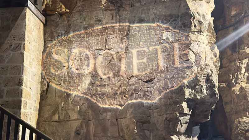 Projection of Société Logo in Cave Reynes